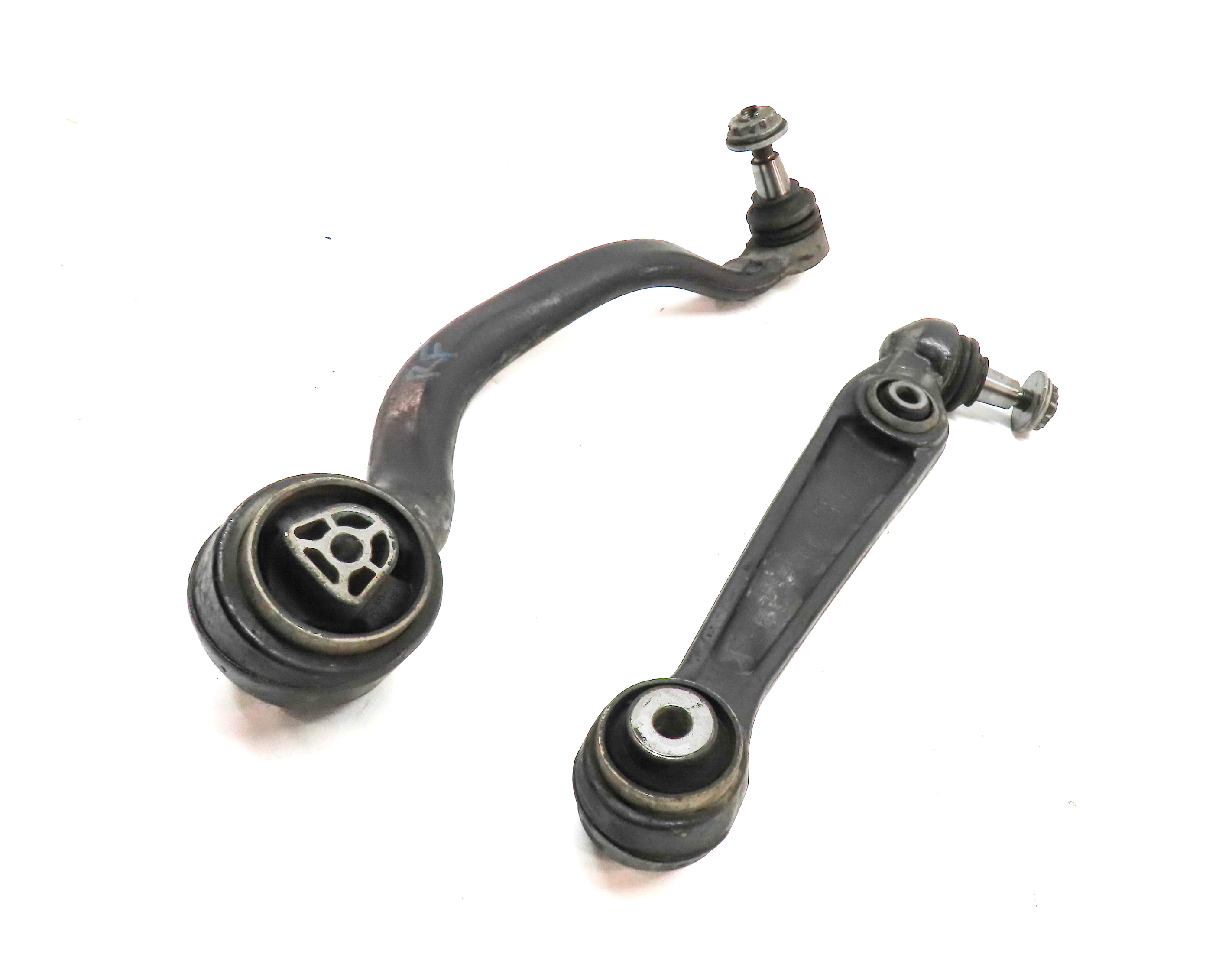 14-19 BMW X5 X6 (F15 F16) RIGHT FRONT PASSENGER CONTROL ARM SET-2 (w/o ACTIVE) — exact item pictured